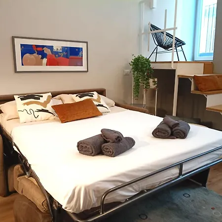 Casa Degli Specchi- Duplex In Center *