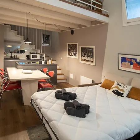 Casa Degli Specchi- Duplex In Center Apartman