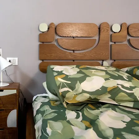 Casa Degli Specchi- Duplex In Center Arona