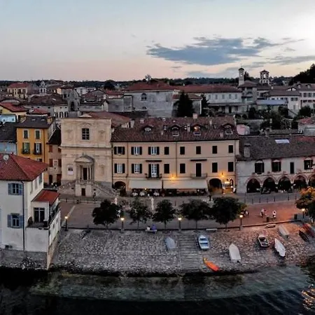 Apartman Casa Degli Specchi- Duplex In Center Arona