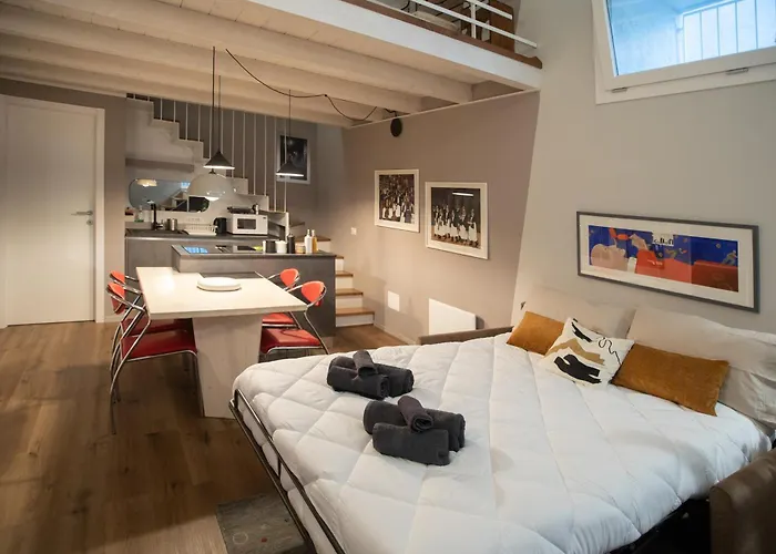 Casa Degli Specchi- Duplex In Center Lägenhet