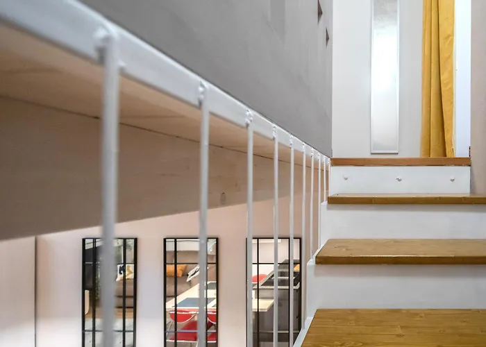 Lägenhet Casa Degli Specchi- Duplex In Center Arona