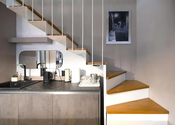 Casa Degli Specchi- Duplex In Center Арона