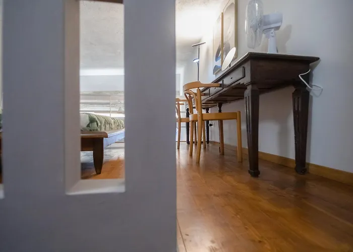 Lägenhet Casa Degli Specchi- Duplex In Center Arona