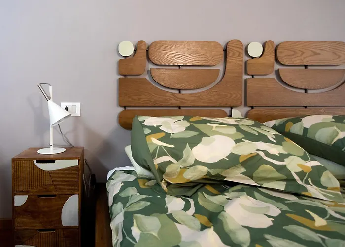 Casa Degli Specchi- Duplex In Center Арона