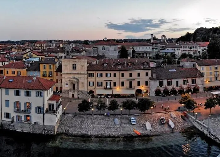 Апартаменты Casa Degli Specchi- Duplex In Center Арона